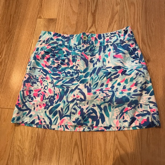 Bundle of Lilly Pulitzer like new skorts - Picture 2 of 7